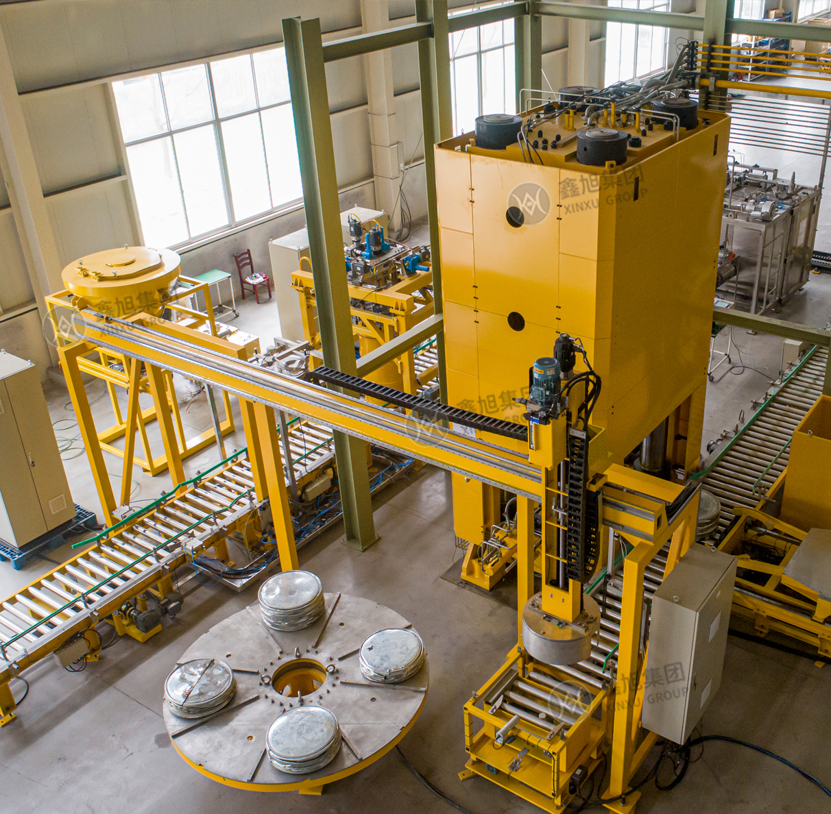 Super compression and capacity reduction system for nuclear radioactive waste